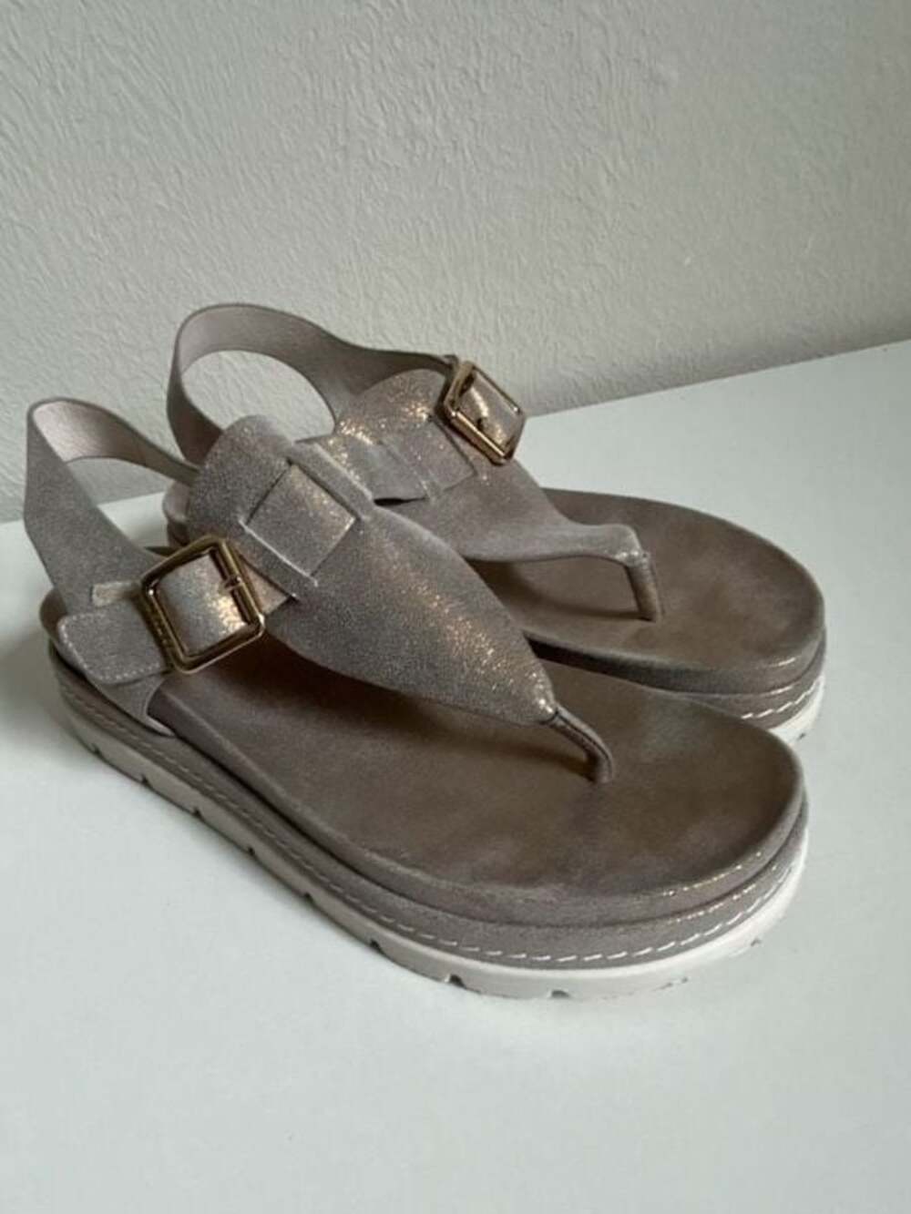 J/Slides Becky Metallic T-Strap Platform Sandals-9.5